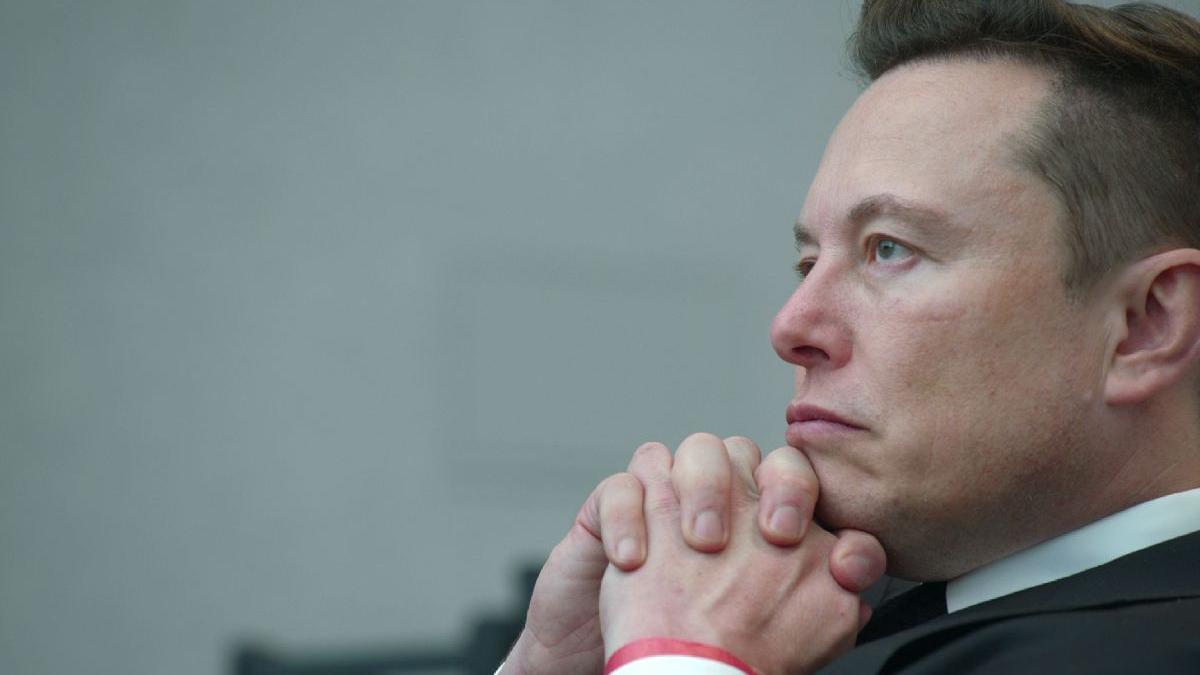 elon musk pierdere titlu cel mai bogat om din lume