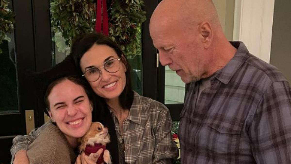 imagini bruce willis fosta sotie demi moore