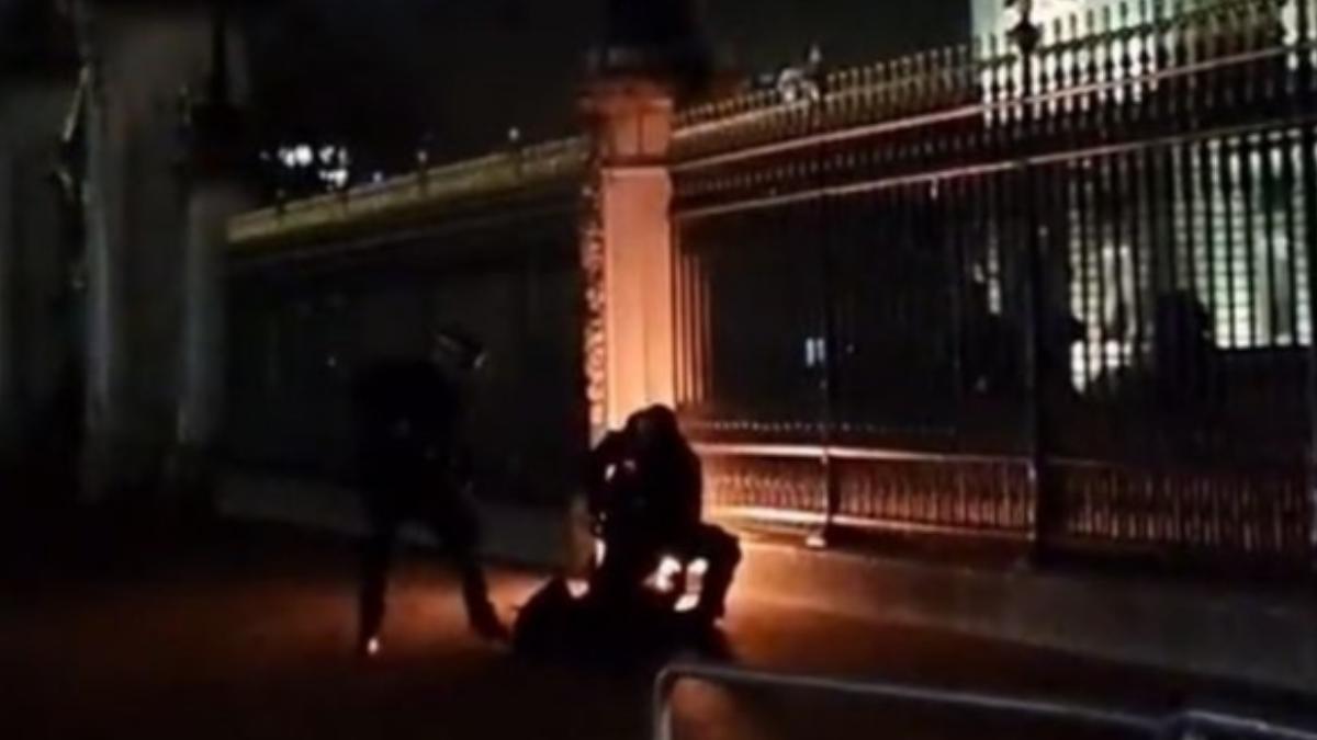 incendiu palat buckingham barbat arestat