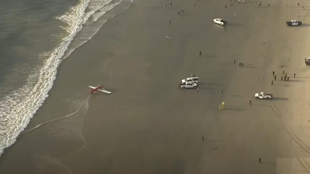 avion mici dimensiuni prabusit plaja california