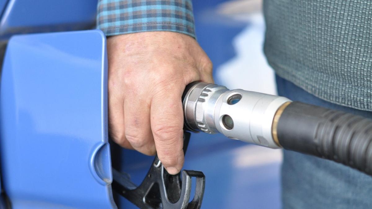 decizie de ultima ora guvernul renunta oficial la compensarea carburantilor