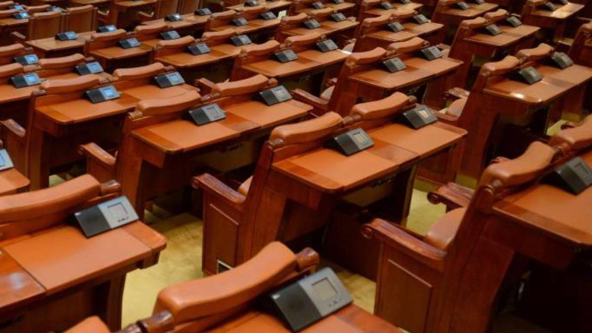 parlamentari absenti de la munca