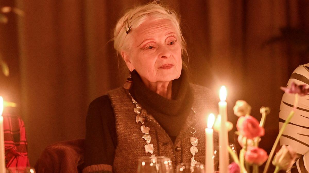 a murit vivienne westwood regina moda britanica