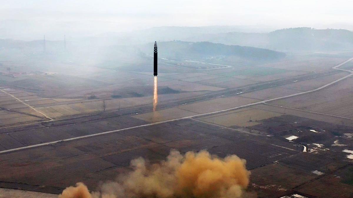 kim jong un productie in masa arme nucleare tactice