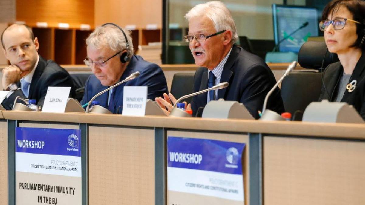 doi eurodeputati imunitate ancheta qatar