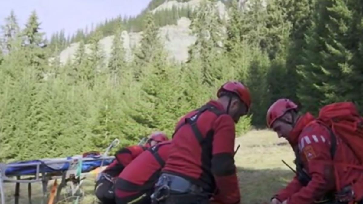 interventie salvamont munti ceahlau turist ranit