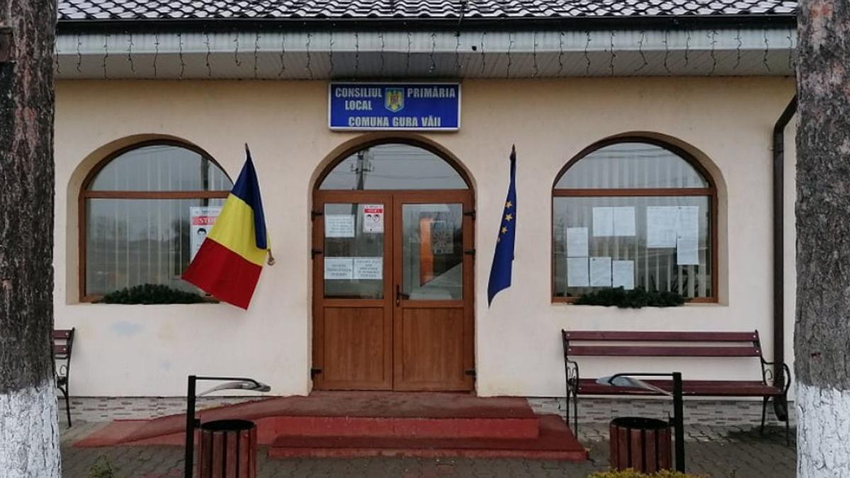 primar bacau salarii silviu tinei functionari