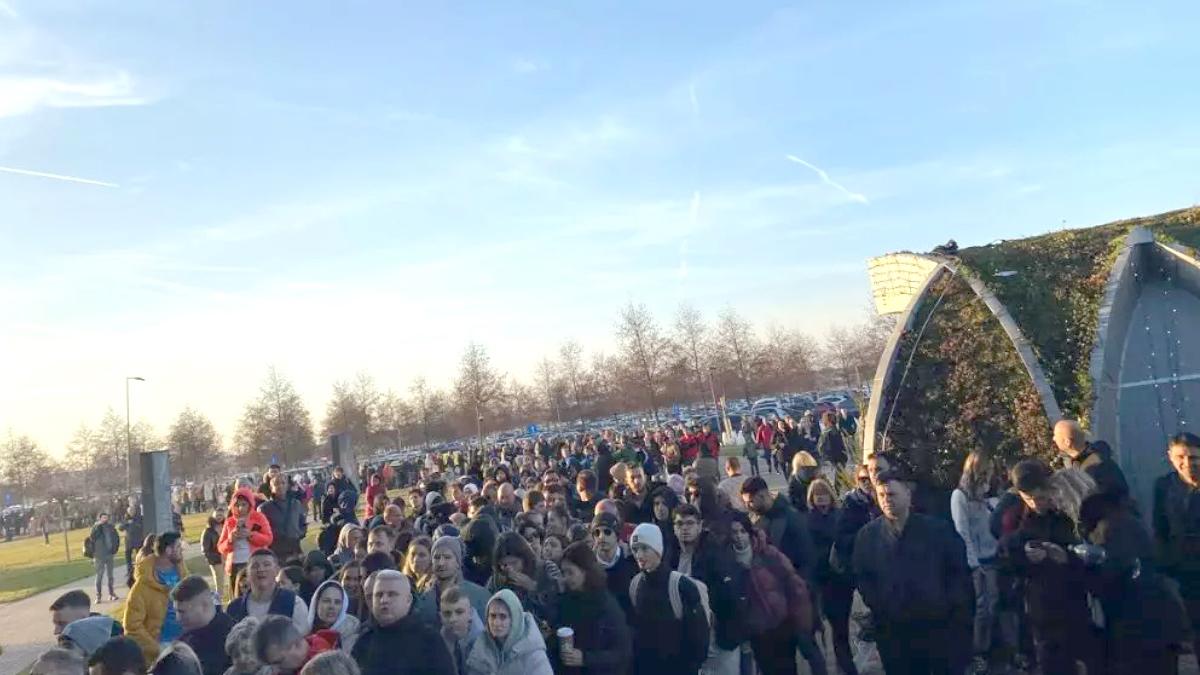 cozi uriase centru termal bucuresti virale