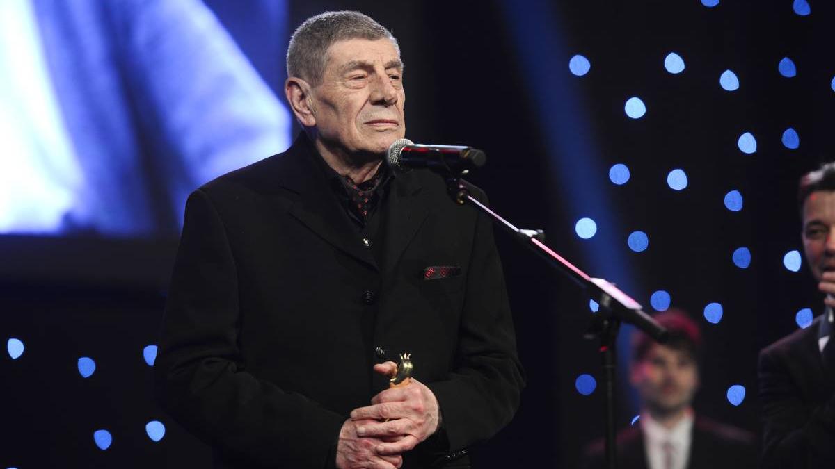 sicriu mitica popescu depus teatrul mic inmormantare cimitirul bellu