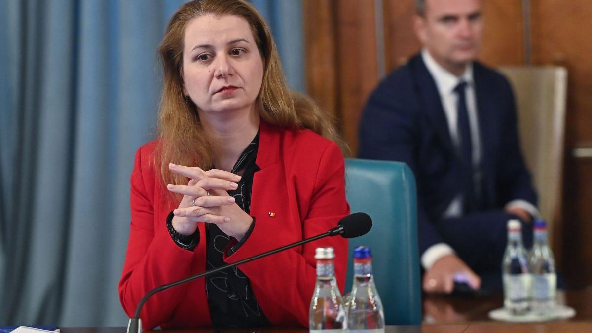 conditii inchidere scoala clasa explicatii ministrul educatiei ligia deca