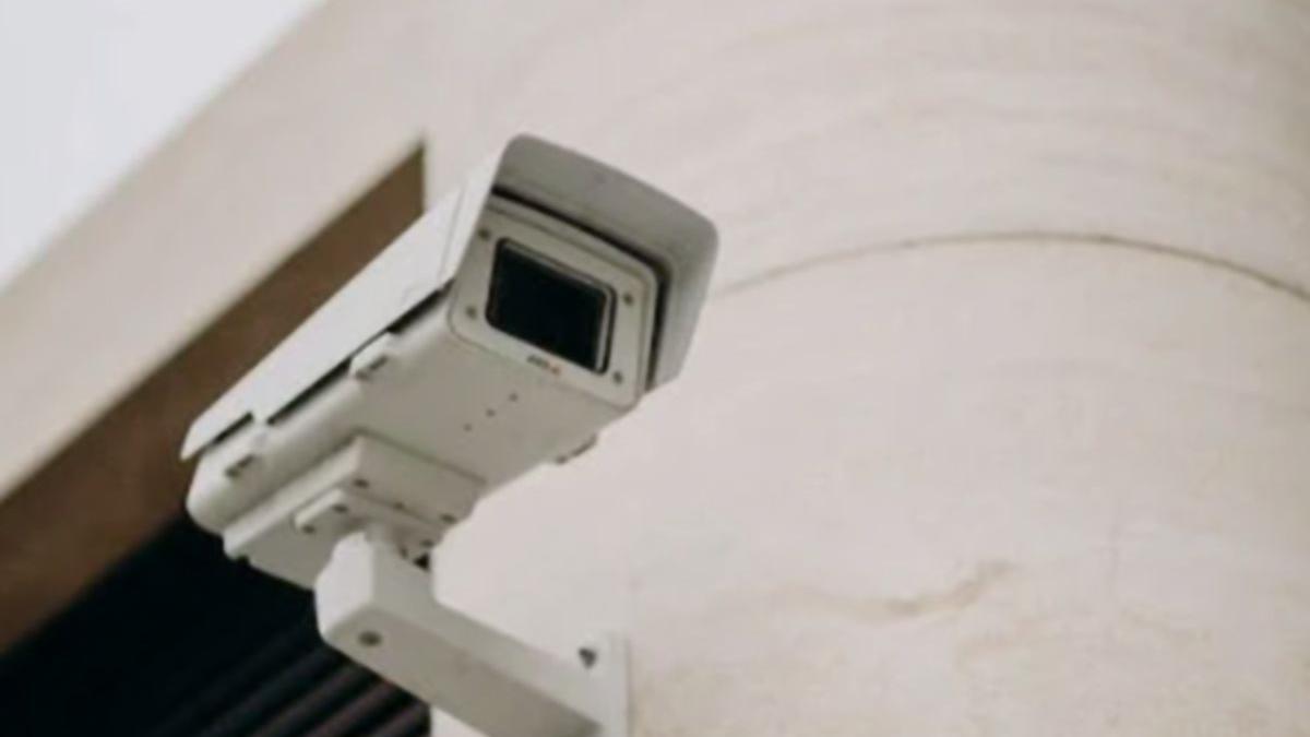 elev satu mare liceu dat in judecata camere video