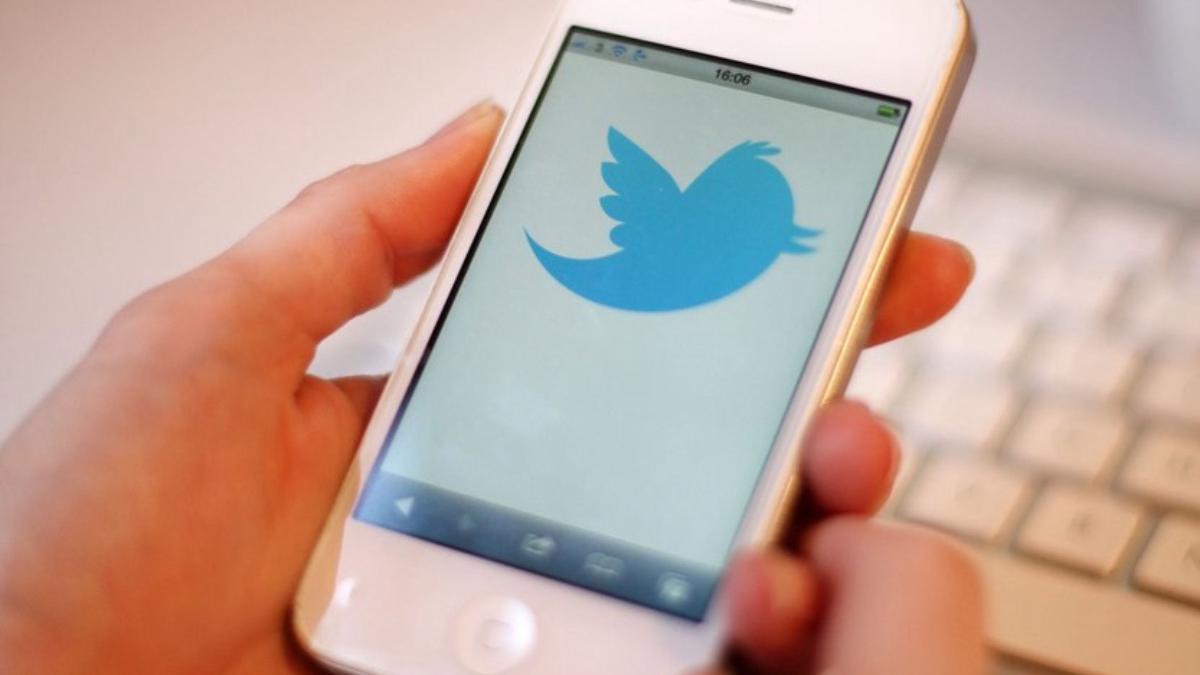 bresa securitate twitter hackerii furat adrese email 200 milioane utilizatori