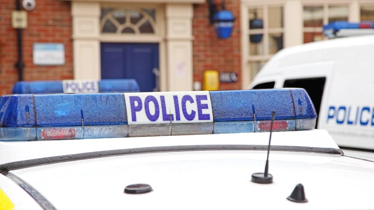 femeie apel politie ajutor sa care lucruri furate