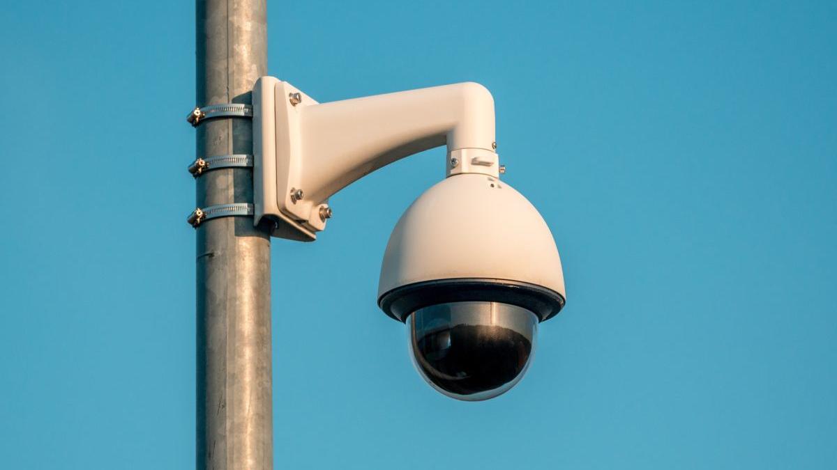 zeci de camere de supraveghere montate intersectii bucuresti