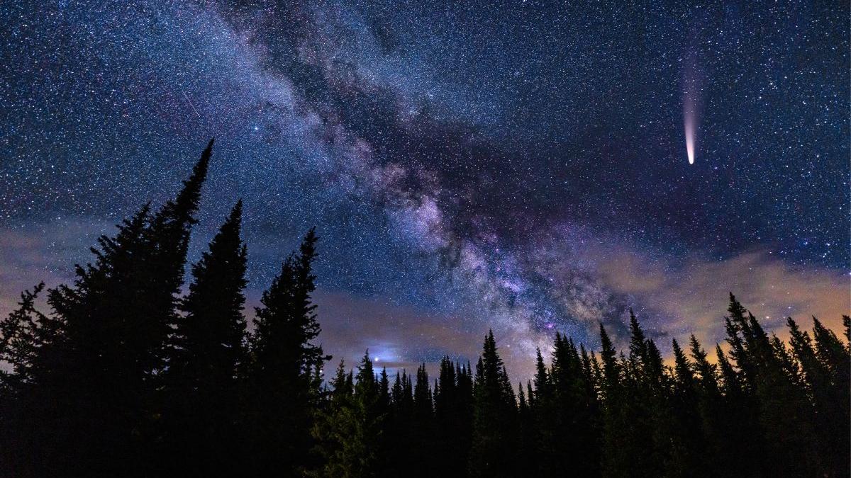 cometa 50 000 ani vizibila final ianuarie