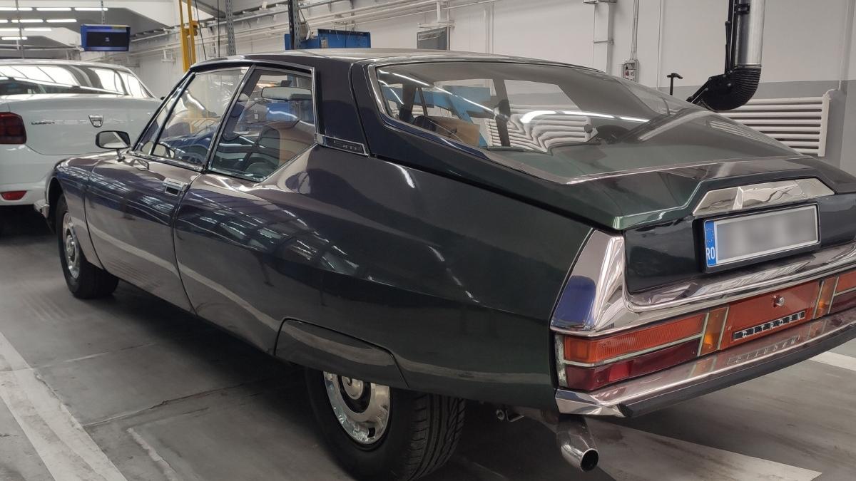 limuzina rara 1971 test specialisti registrul auto roman imagini de colectie