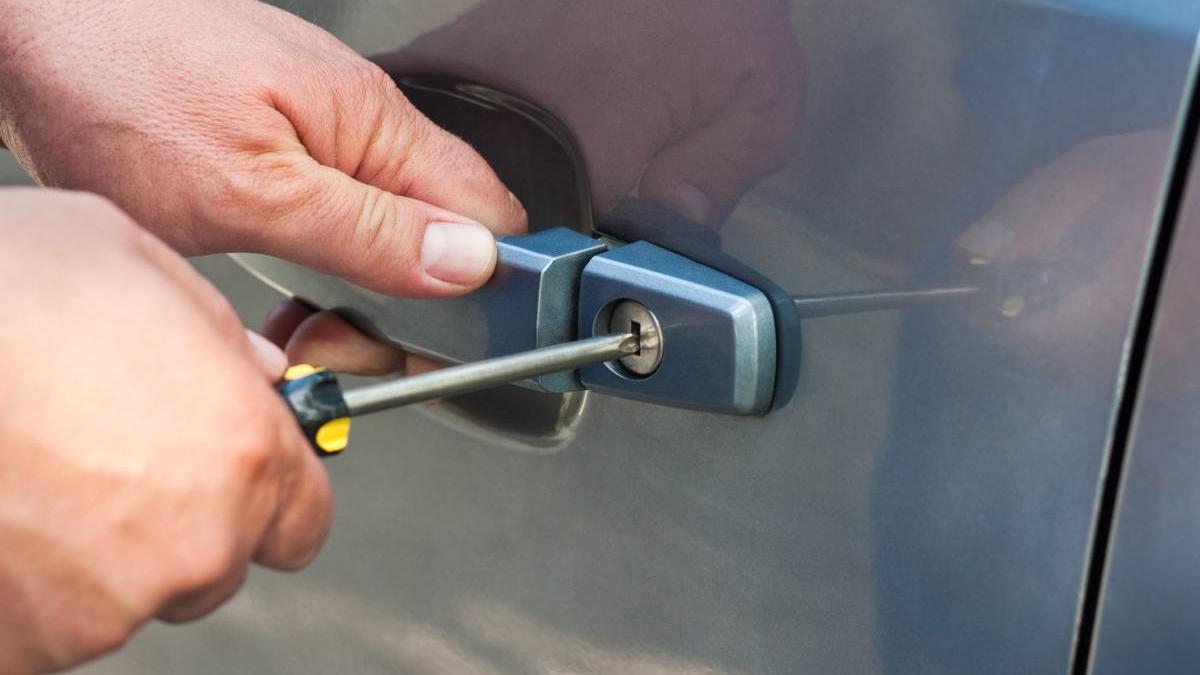 11 romani arestati furt si modificat masini spania