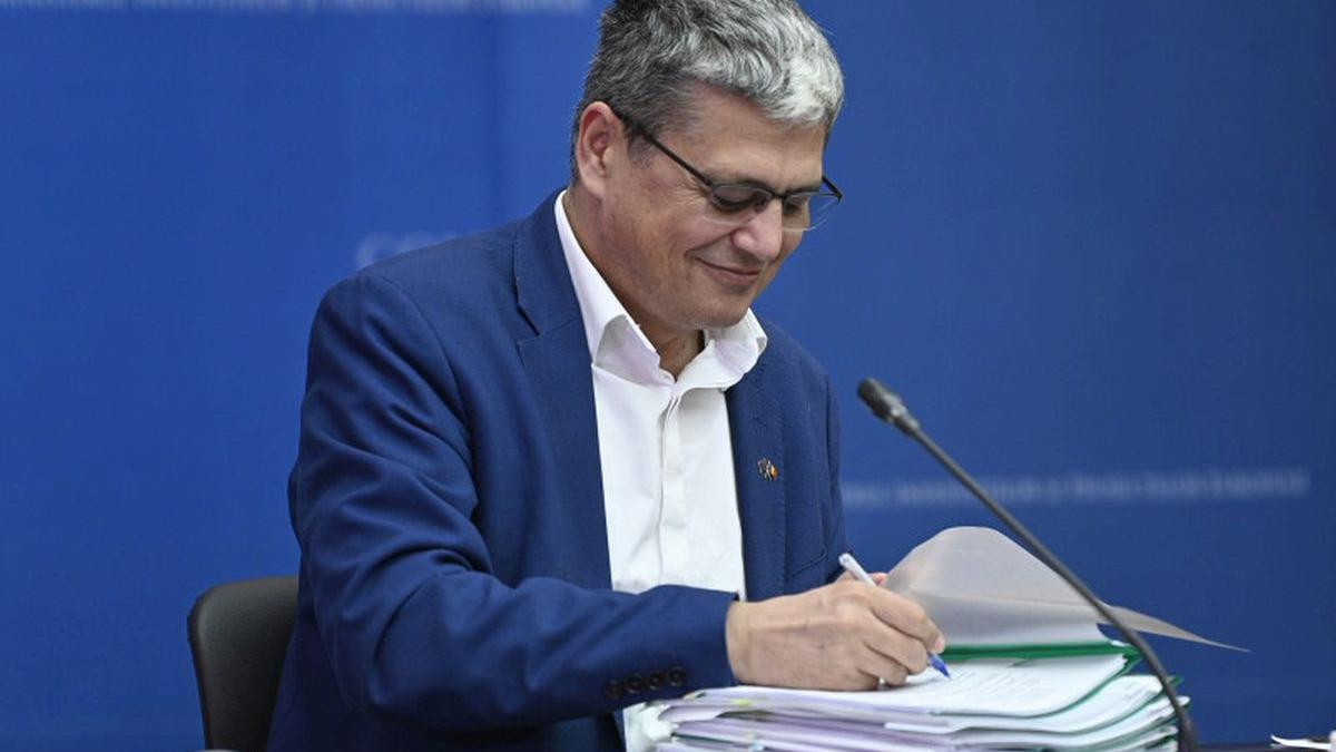 marcel bolos nu respinge preluare minister transporturi rotativa premierilor