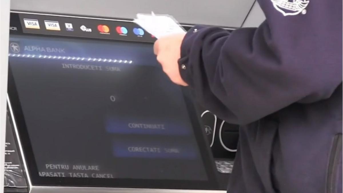 barbat arad jaf pensie bancomat