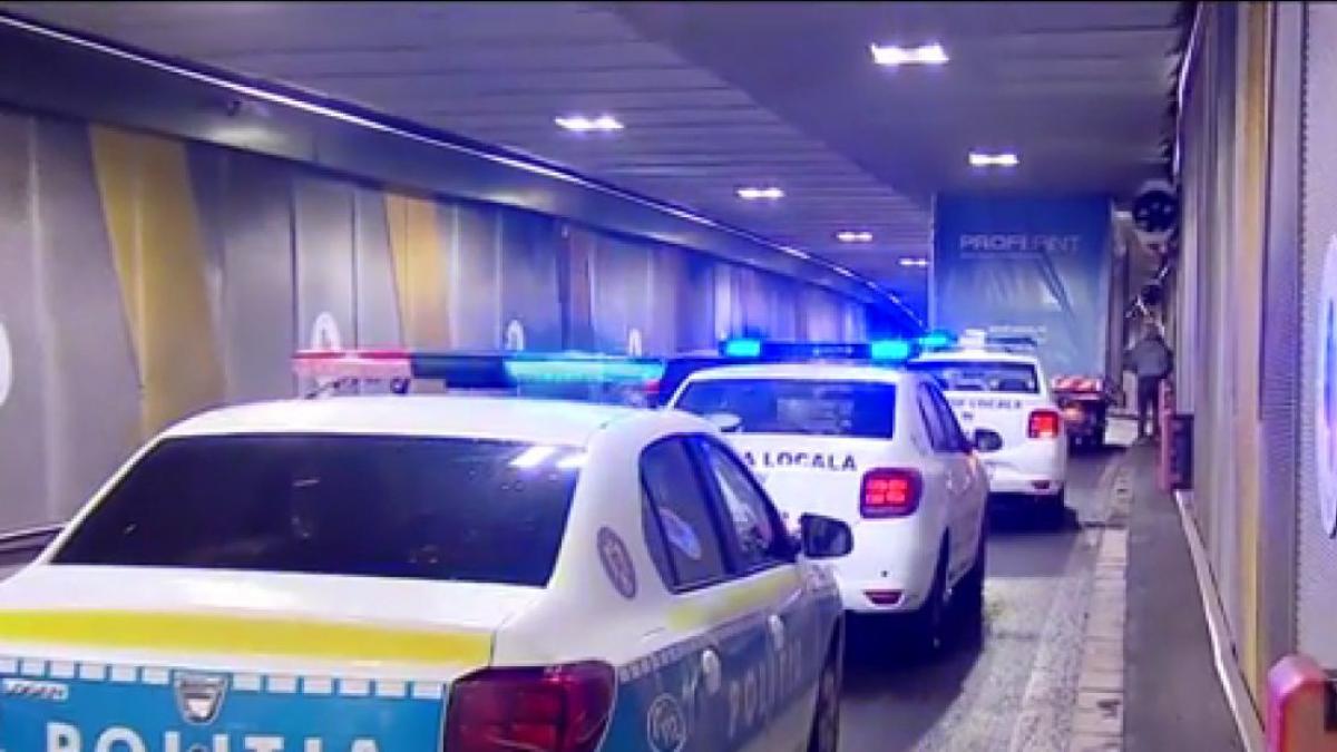 camion blocat pasajul unirii bucuresti