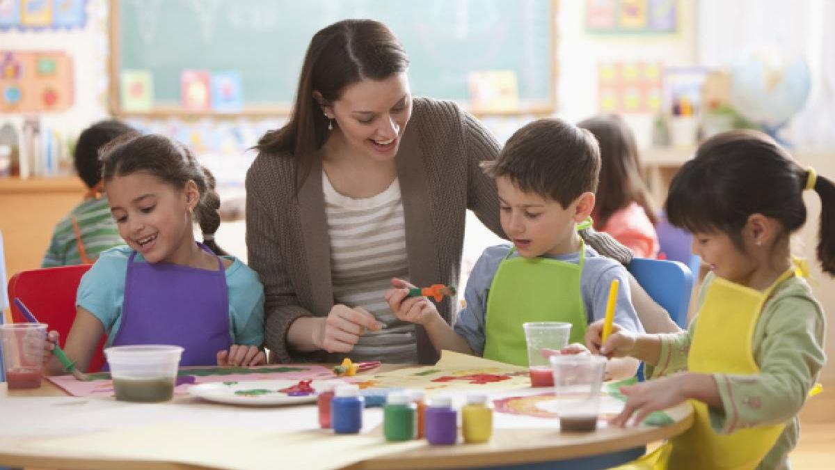 absolventii liceelor pedagogice nu vor mai putea preda in scoli