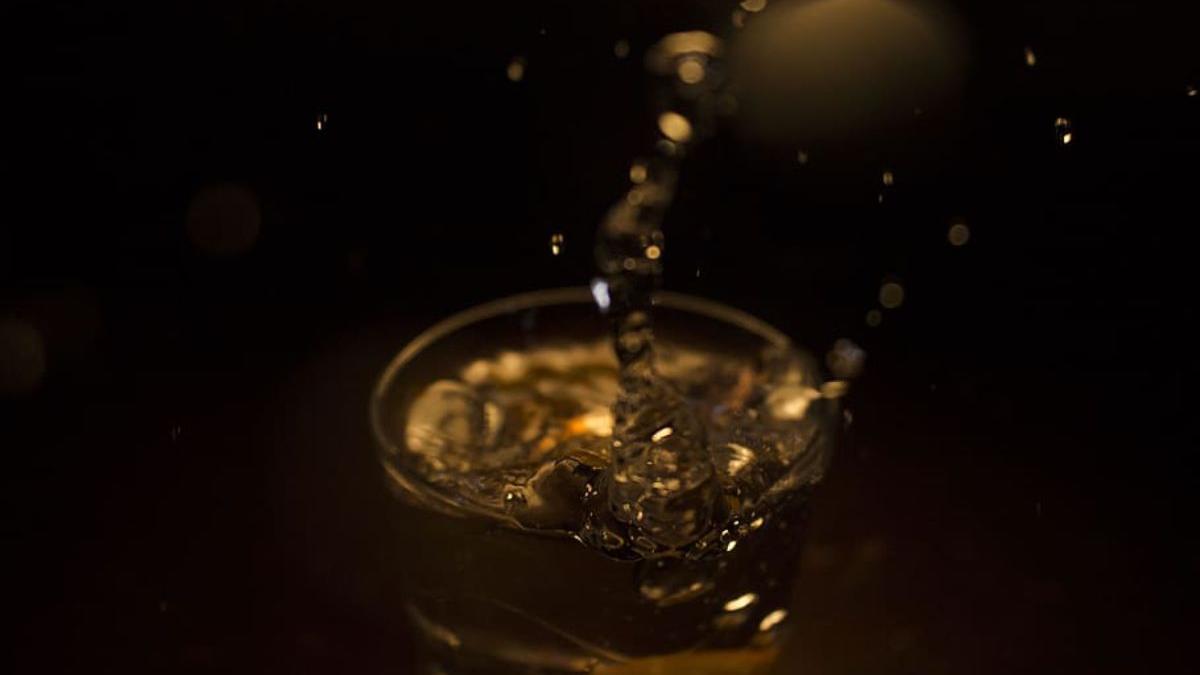 3 reguli viata linistita plus pahar de apa la dozator