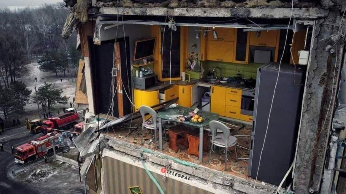 imagine virala dnipro bucatarie intacta bloc bombardat rusi