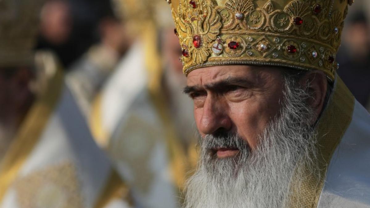 ips teodosie castiga procesul cu universitatea si se intoarce la catedra