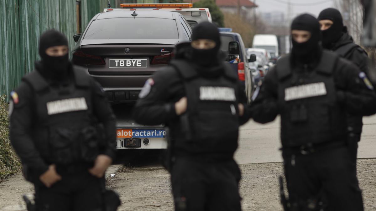 trafic droguri familie arad fiica flagrant tatal control judiciar