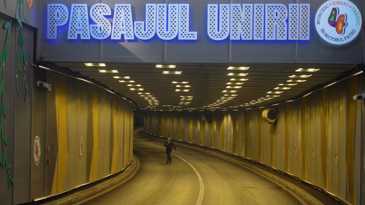 lucari mentenanta pasaj unirii circulatie restrictionata