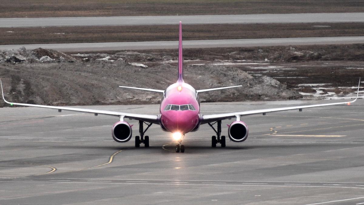 barbat mort avion wizz air timisoara