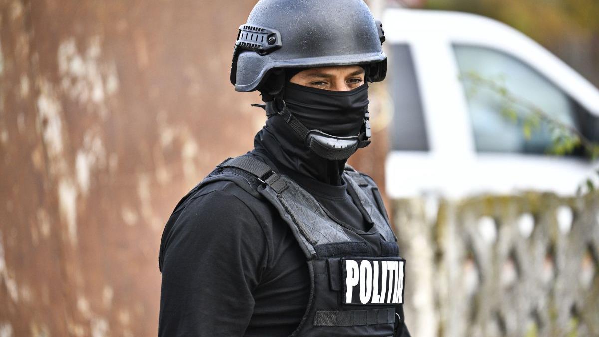 Un ucrainean ar fi fost răpit de mai multe persoane înarmate, în Maramureş. Un BMW negru cu geamurii fumurii, dat în urmărire națională