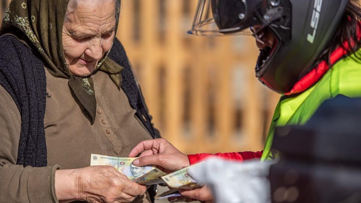 ce faci nu esti acasa vine postas card energie marcel bolos raspuns