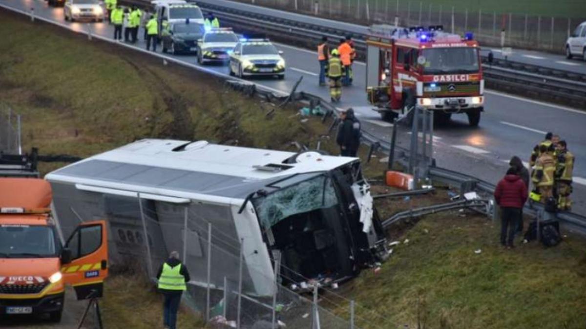 accident autocar romani slovenia morti raniti