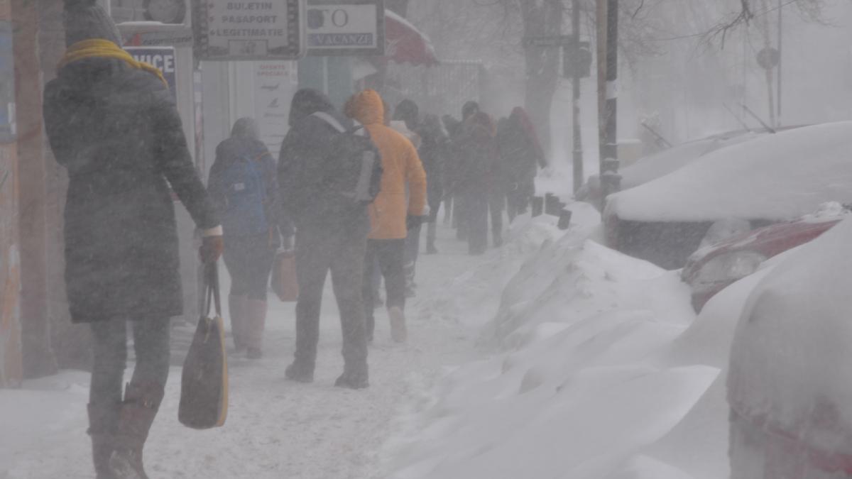 cod portocaliu ninsori viscol jumatate de tara vizata avertizari meteo