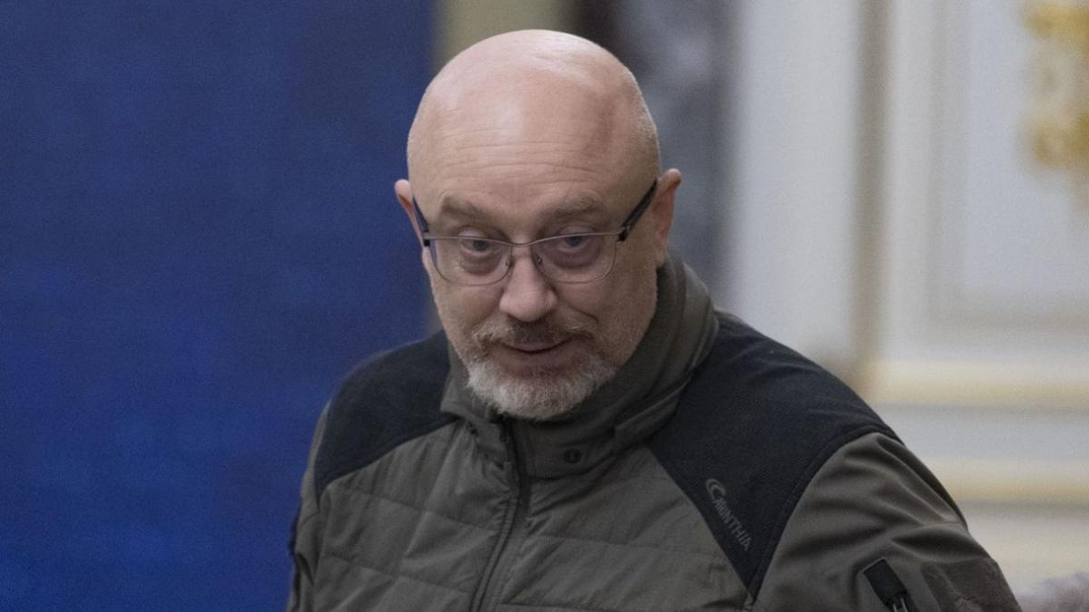 ofensiva rusa incepe curand ministrul apararii oleksii reznikov gata sa demisioneze