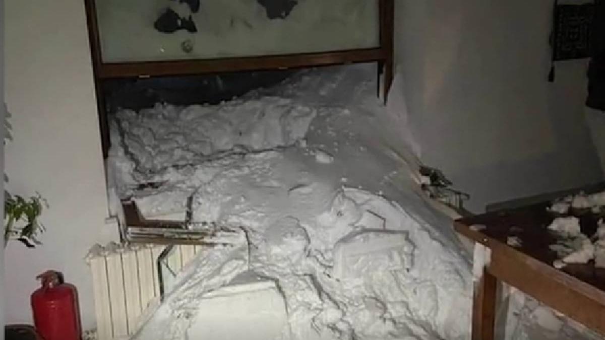 ancheta inselaciune avalansa cabana capra