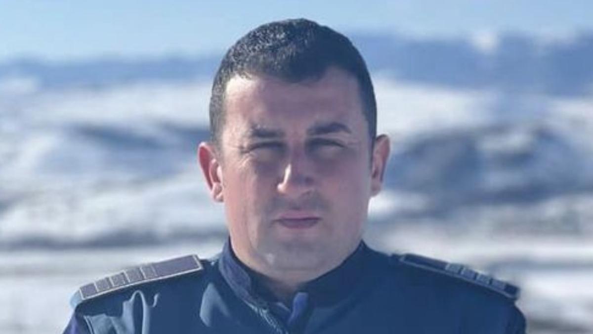 el este vlad politistul care a salvat o mama si trei copii rpmasi blocati in zapada in ciurlia cluj