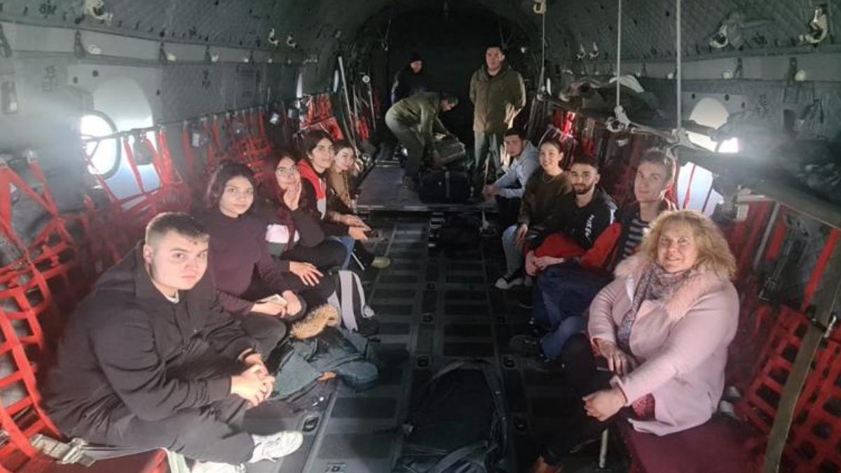 mae 13 cetateni romani turcia imbarcati avion repatriere
