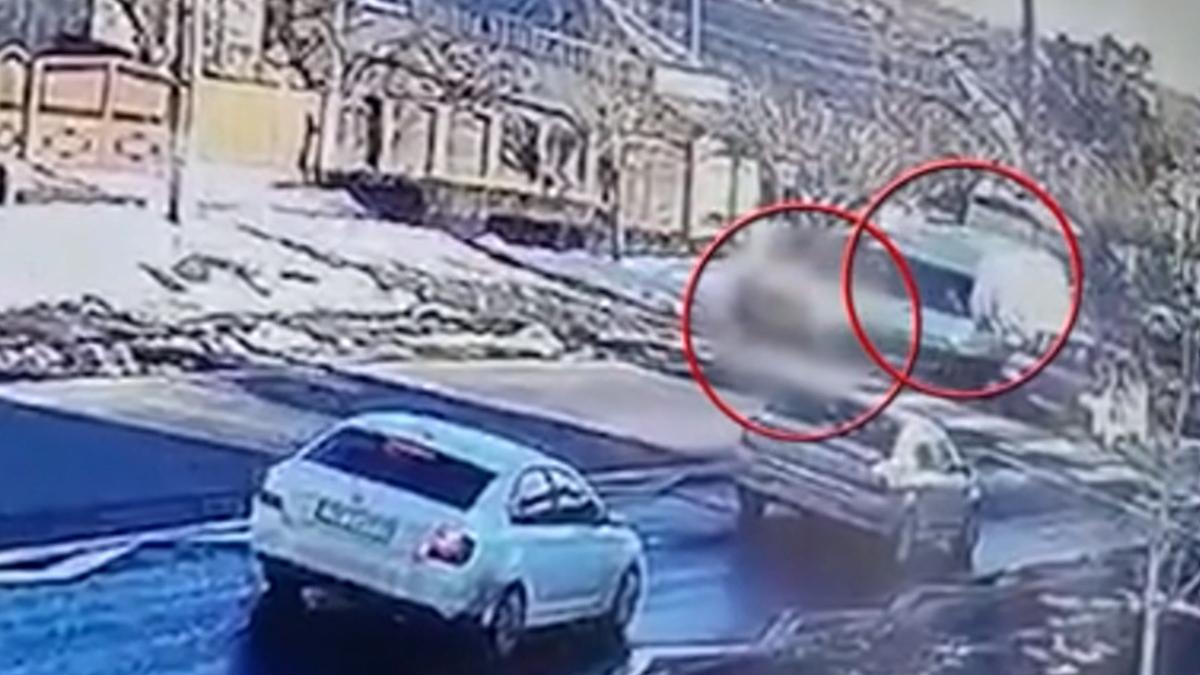 doua copile de 12 ani spulberate pe o trecere de pietoni din galati