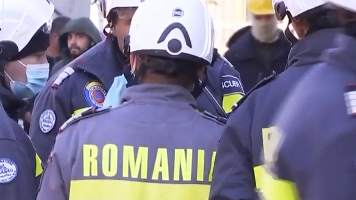 patru romani voluntari operatiuni salvare turcia