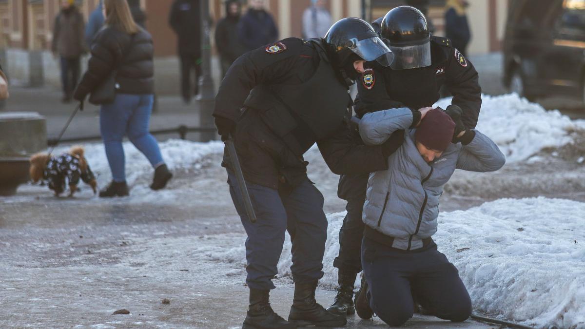 sua cetateni parasire rusia imediat