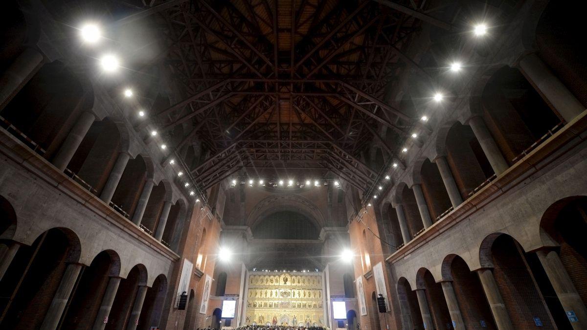 catedrala manturirii neamului cel mai sigur loc romania cutremur