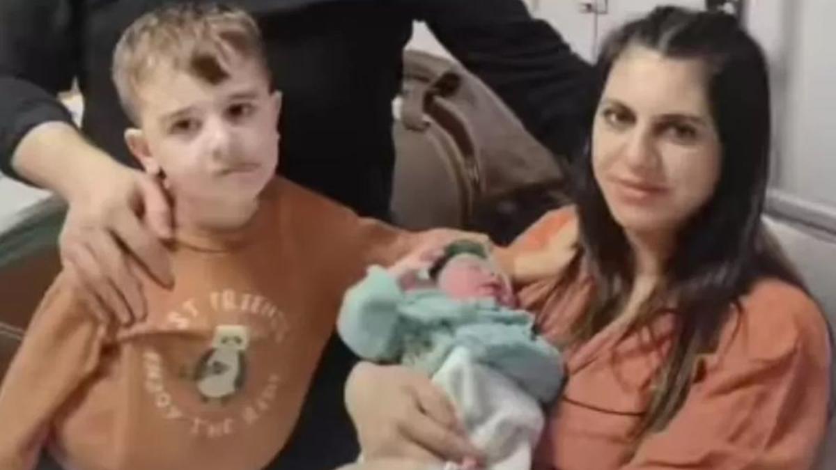 marturii mama turcia ruine bebelus nou nascut