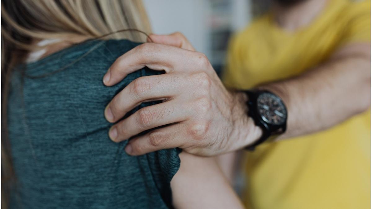 primar mehedinti cercetat violenta familie sotie agresata sechestrata