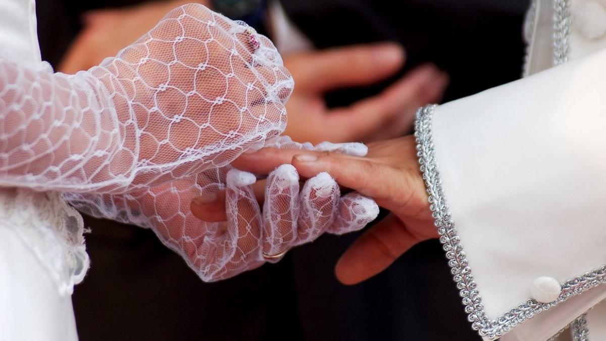 tara care oferta o luna in plus concediu platit crestere natalitate