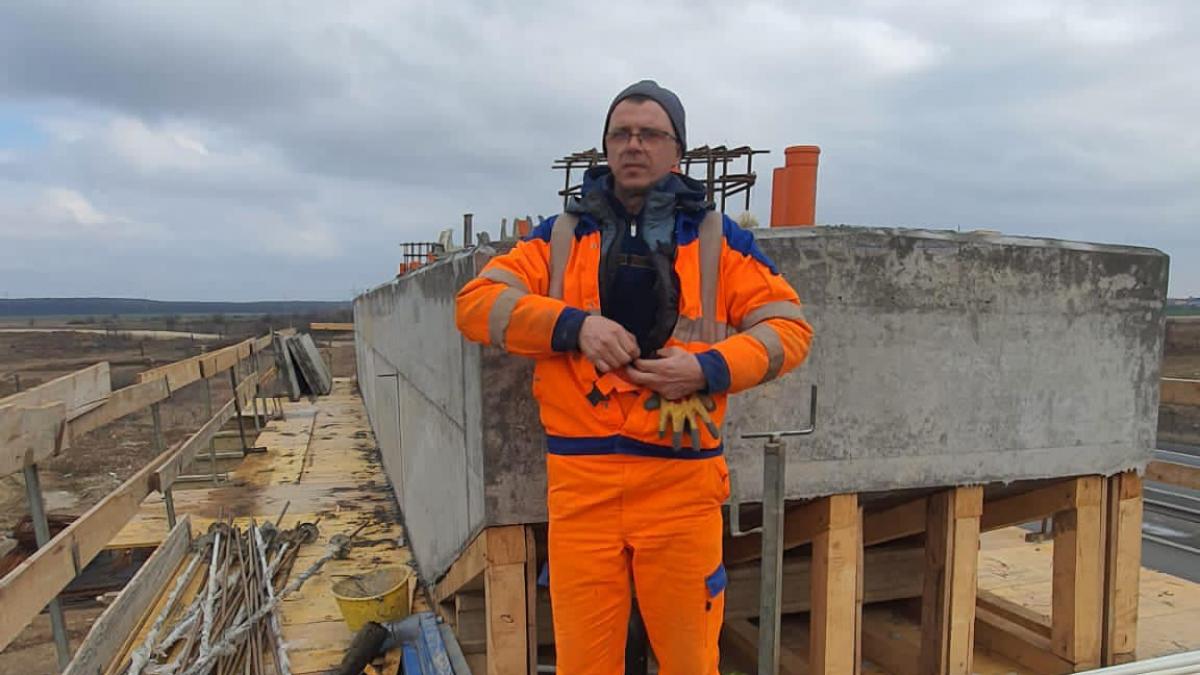 ucrainean refugiat romania santier autostrada bucurestiului