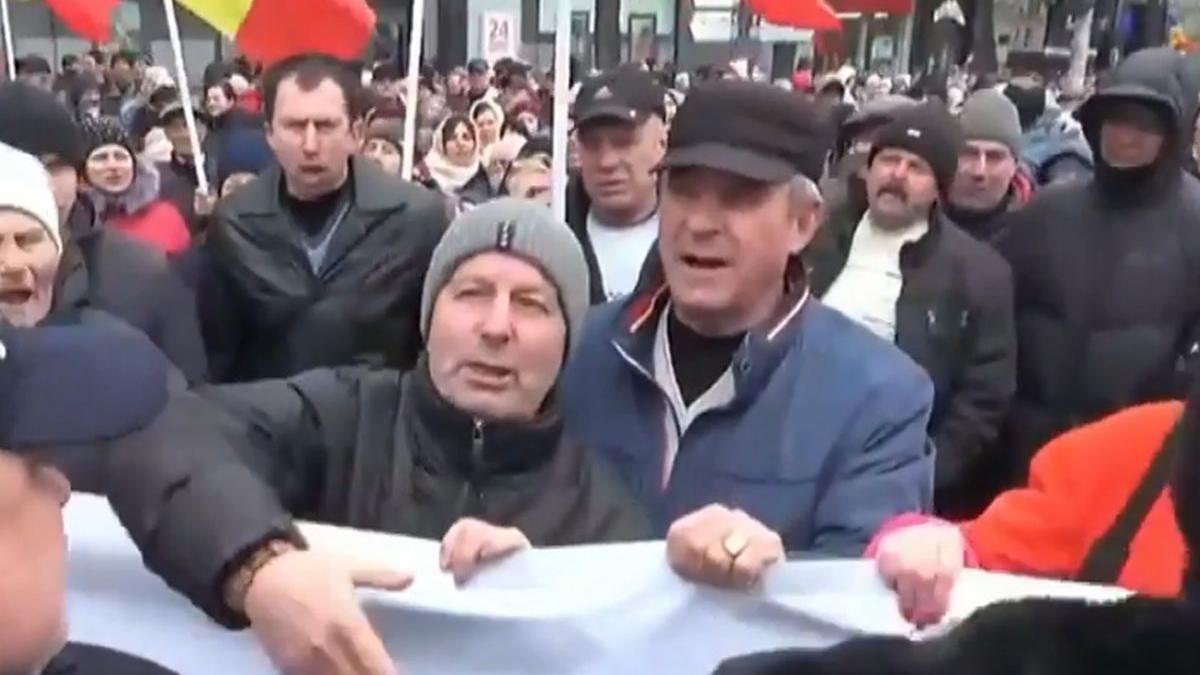 violente chisinau miting maia sandu guvern scutieri