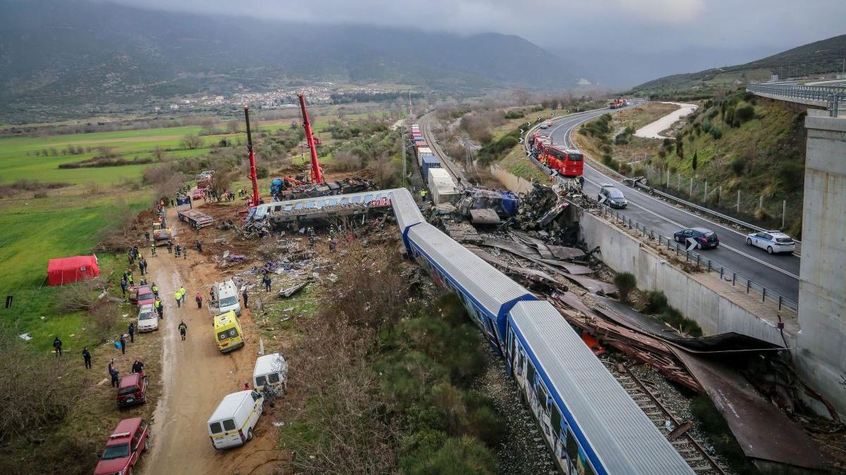 anunt minister roman externe tragedia feroviara grecia salvatori cadavre carbonizate