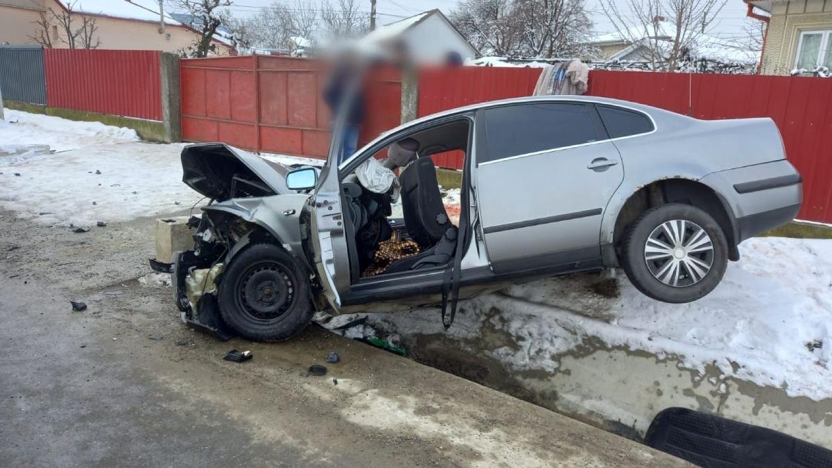 tanar suceava permis de conducere o zi bagat in spital cinci colegi accident dumbraveni